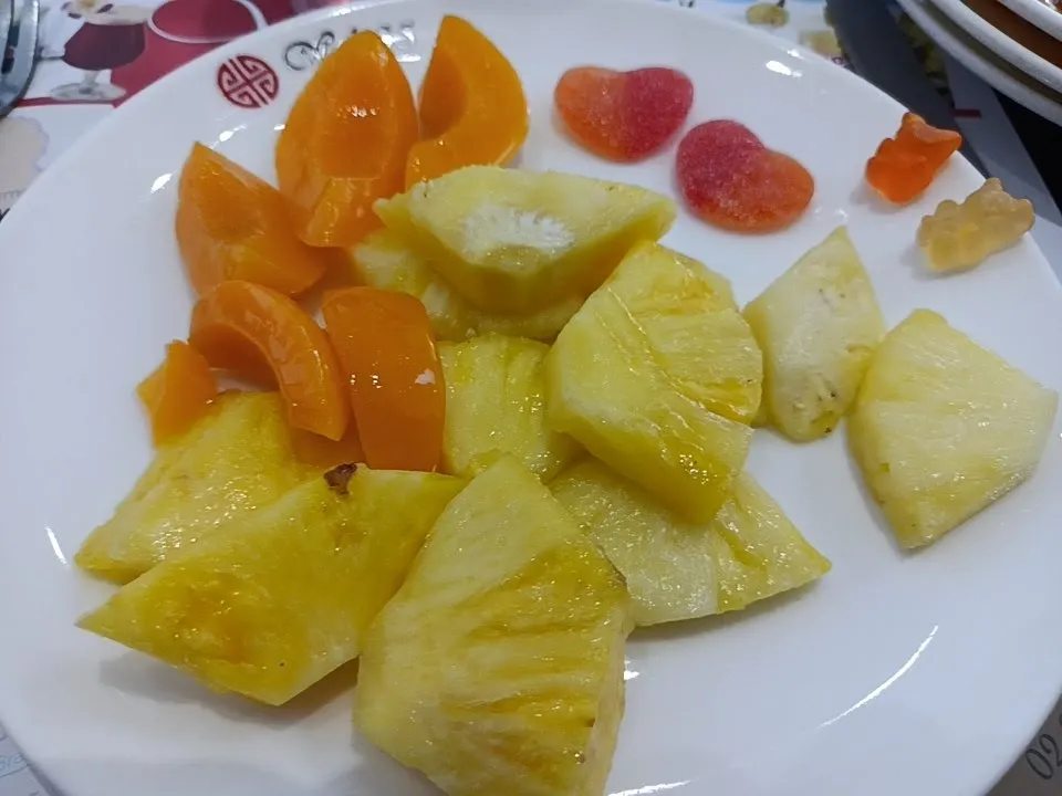 Ananas Pêches Bonbons